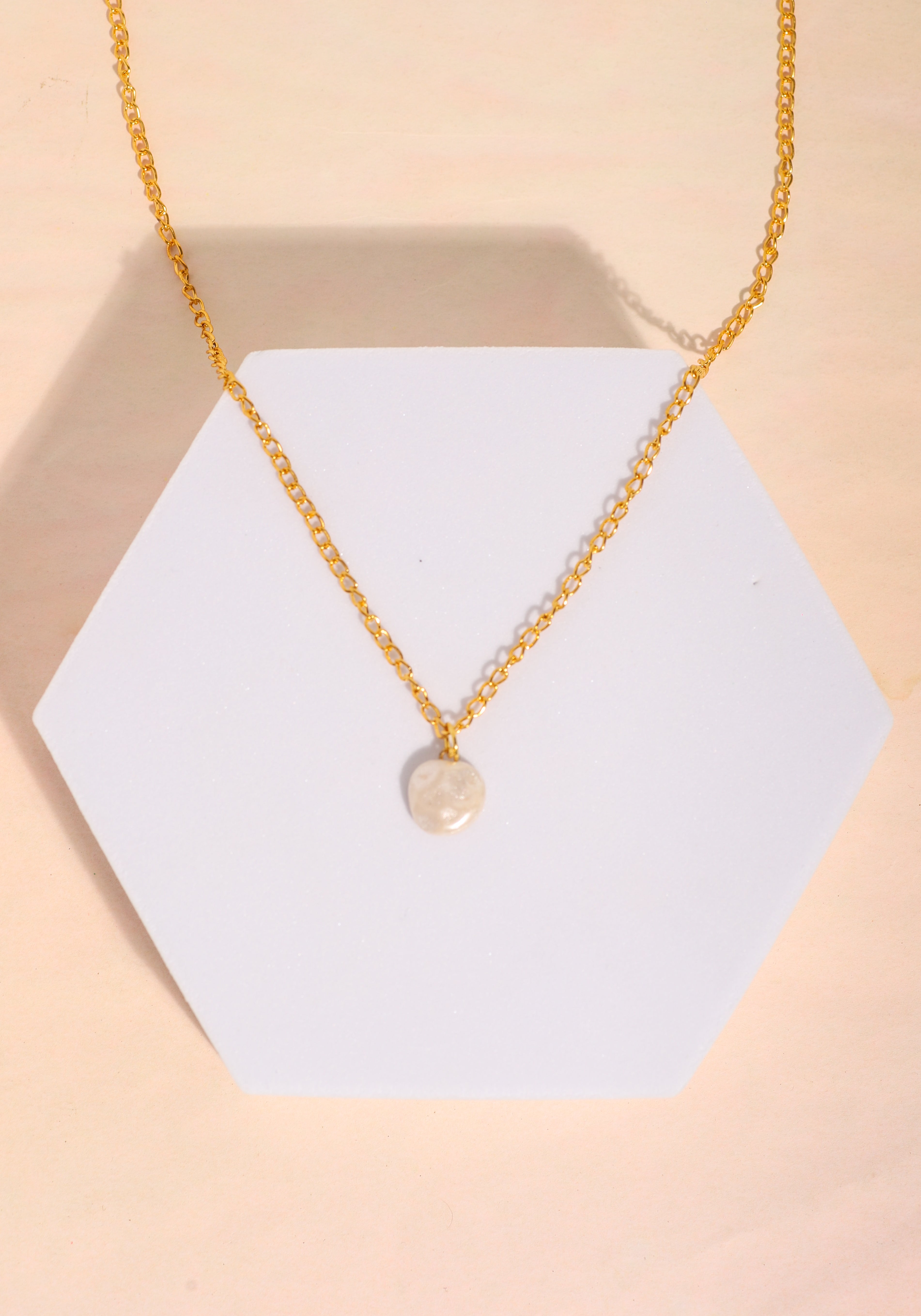 Pretty Pearl Necklace